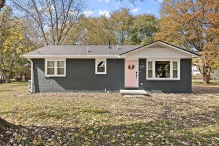 Charming home just 30 minutes north of Nashville - 0