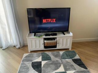 Stylish apartment sleeps 6 - 3