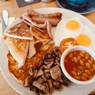 The Hedges Hotel - 6