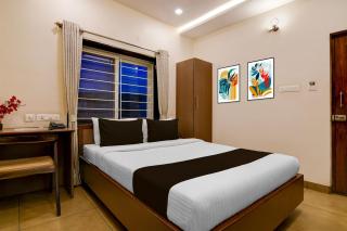 Townhouse The 36 Inn Madhuravada Bus Stop - 9