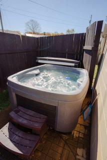 Blue Heron Cottage with Game Room, Deck & Hot Tub - 9