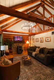 Outdoors Sleeps7 Family Getaway Fun Arcade - 2