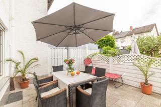 Haus mit großen Garten mit neuer umgebaute Küche - 3