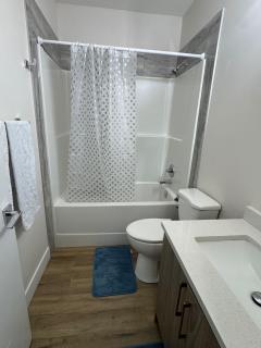 Central 1BHK - Close to Downtown, UOFA, Why Ave 10631 - 6