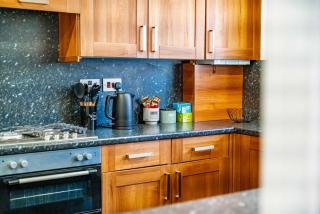 House in Clapham High Street Perfect for Contractors, Families and Professionals - 7