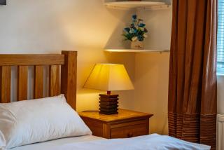 House in Clapham High Street Perfect for Contractors, Families and Professionals - 2