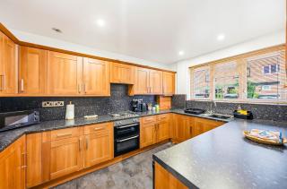 House in Clapham High Street Perfect for Contractors, Families and Professionals - 1