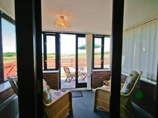 Sally's Nest - E3042 - 3