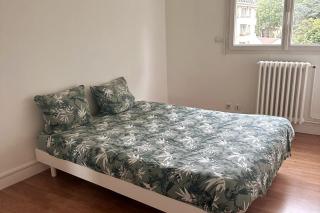 NIA REN Republique - 1