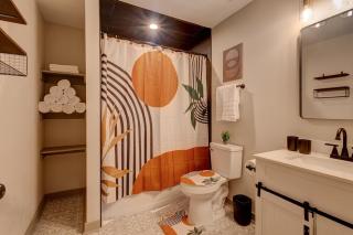 5BR Private Ranch Pet Friendly - 5