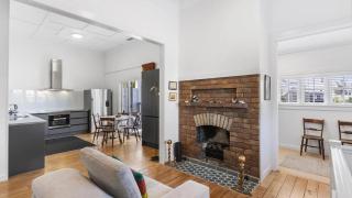 Entire Ponsonby Villa with Historic Charm - 1