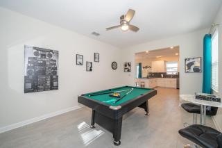 8894LR LUXURY 6 BED/6 BA (SANITIZED) - 2