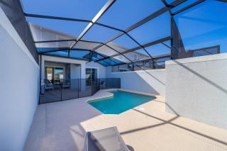 4381FA TOWNHOUSE 4 BEDROOMS & 3 BATHROOMS + POOL - 4