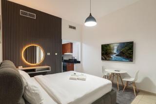 High-Floor Studio with Stunning Lake View in Dubai Marina - 4