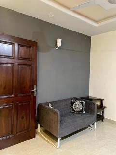 AB's skyview apartment - 9