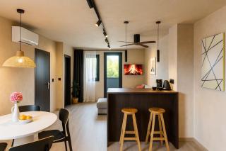 Modern Apartment Terrace Cityview - 8