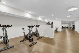 Luxury lofts, Downtown, Playhouse Sq, Near Stadium and Arena, Fire Pit, Rooftop deck, BBQ, Parking, Close to EVERYTHIHNG! - 1