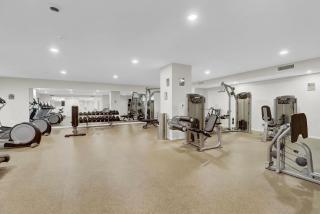 Luxury lofts, Downtown, Playhouse Sq, Near Stadium and Arena, Fire Pit, Rooftop deck, BBQ, Parking, Close to EVERYTHIHNG! - 5