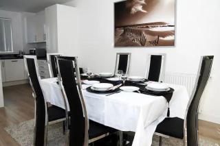 Canning Town Luxury Flat - 3