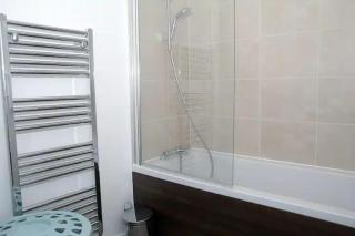 Canning Town Luxury Flat - 2