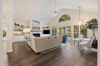 SM221: 221 Sea Marsh - 2