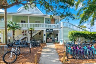 PB28: 28 Pelican Bay - 4