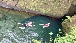 Cozy Vacation Retreat Apt 2 - 6