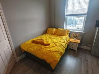 Modern Double Rooms Near Stoke City Centre and Staffordshire Uni - Stoke on Trent - 3