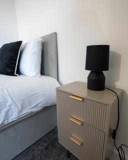 Arboretum Retreats - Luxury Modern 2 bedroom Apartments - 4