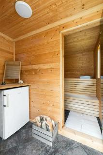 Embrace The Island Life And Natural Wilderness - 1