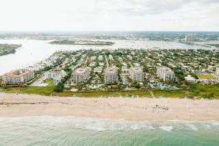 Steps To Beach! 4 Condos In 1- Perfect For Groups - 4