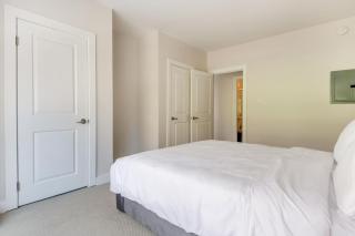 Charming 1-bedroom apartment in lovely SF with ensuite laundry - 8
