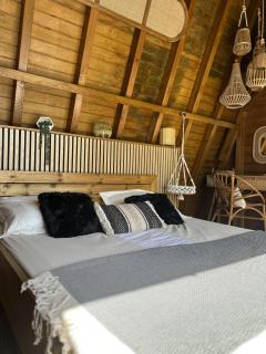 Lodges atypiques, filet suspendu ou lit mobile pour expérience unique sous les etoiles - 8