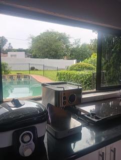 Coty and Reuben's guesthouse - 5