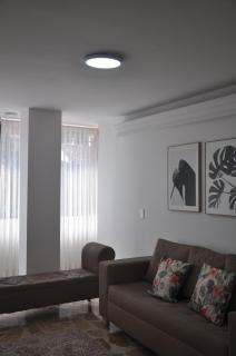 live Medellín desde un Apartamento Céntrico y Cómodo - 1