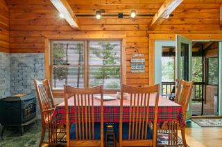 Lakefront Wprivate Beach - Luxury Log House! - 1