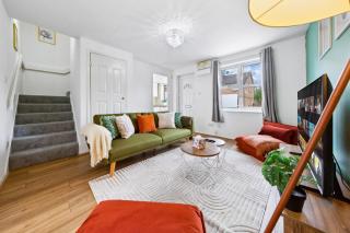 London Tower Bridge Entire House! Garden, Free Parking, Sleeps up to 6! - 0