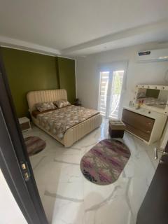 Between sea and calm - 5