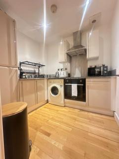 The Central Suite - 7