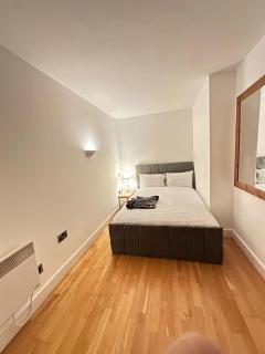 The Central Suite - 6