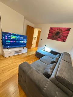 The Central Suite - 4