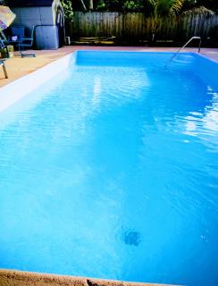 Private entrance guest suite dedicated bathroom kitchen - 9