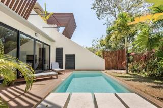 Enchanting 4BR VillaΔ Pool& RooftopΔPrime location - 8