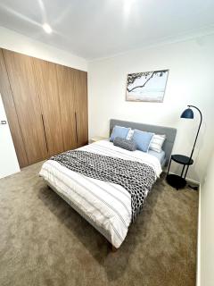 Galaxy Homes - Luxury Stay Near Beach & Marion - 3