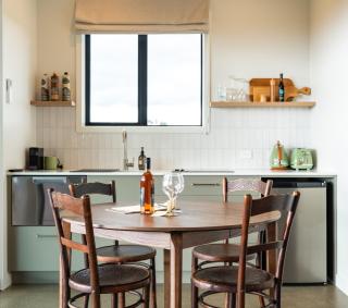 Harvest Rise Vineyard Cottage - 4