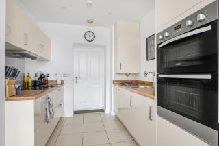 Grace Bartlett House for 5 with Free Parking for 2 - 7