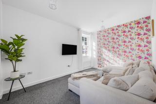 Grace Bartlett House for 5 with Free Parking for 2 - 2