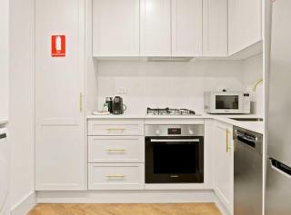 City Centre Studio by Hyde Park - 5