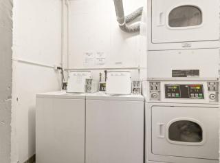 Cosy Studio with City Views - 7