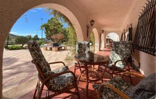 Lovely Home In Elda With Private Swimming Pool, Can Be Inside Or Outside - 1